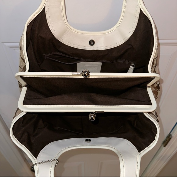 Coach signature ERGO pleated satchel - Picture 5 of 10